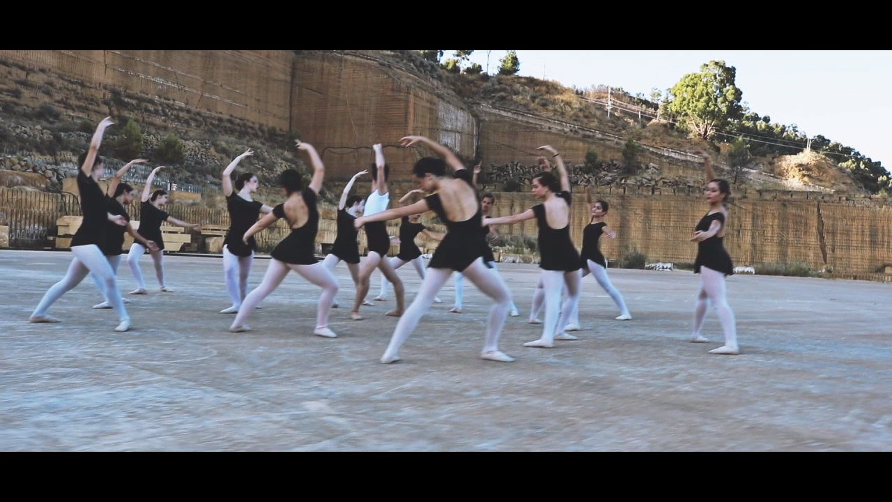 La Danza Non Si Ferma Liceo Classico Ruggero Settimo